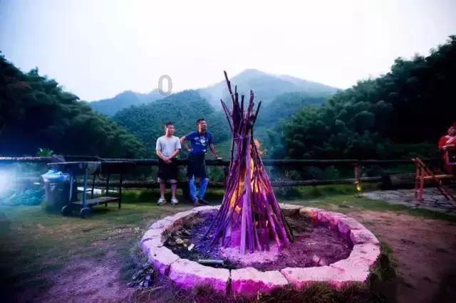 记者:西汉姆与曼城商谈租借菲利普斯,曼城未要求强制买断